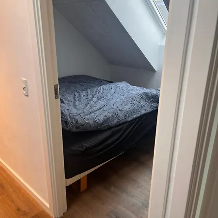 Apartment 3 Vaerelses Lejlighed - 2