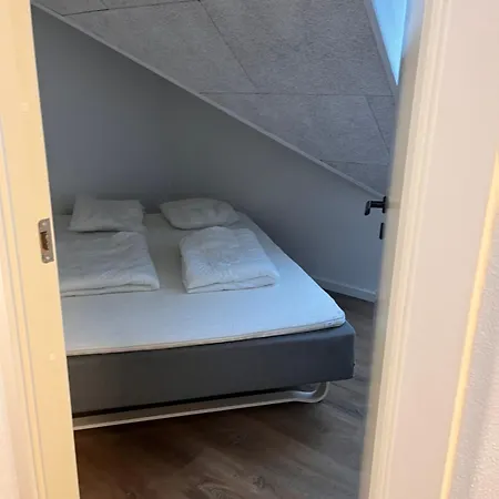 3 Vaerelses - 2 *